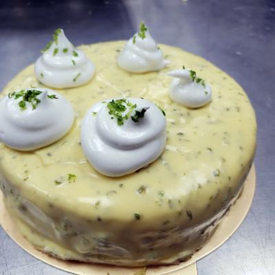 檸檬雪泡生乳蛋糕