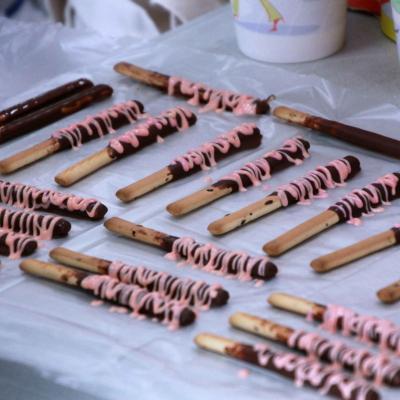 2025年8月巧克力餅乾棒